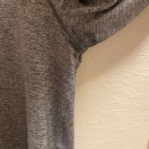 Athleta Gray Sunlover UPF Tulip Back Long Sleeve Athletic Top - Picture 11 of 11